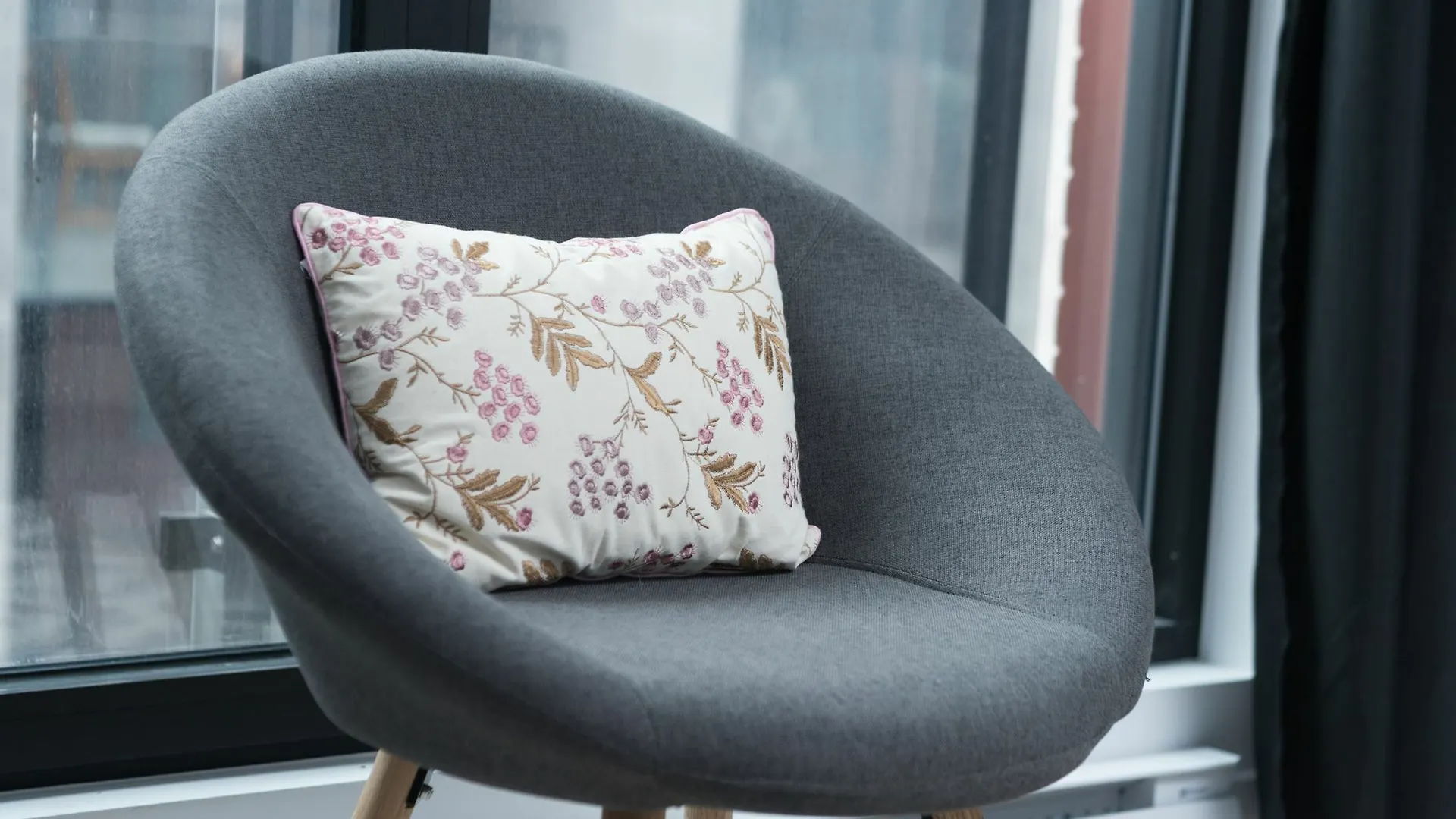 شقة Chic 1Br In Old Montreal By Sonder